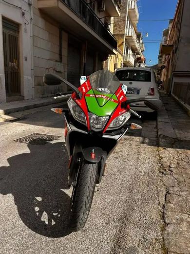 Aprilia RS 125 GP Replica ABS - foto 4
