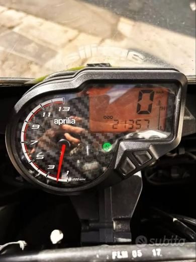 Aprilia RS 125 GP Replica ABS - foto 2
