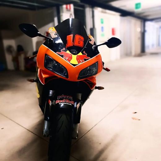 Honda CBR 600 RR - foto 4