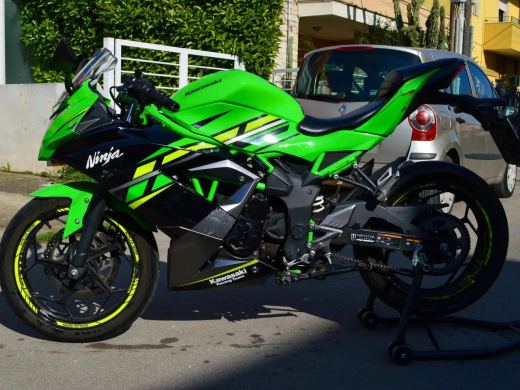 Kawasaki Ninja 125 Sport - foto 5