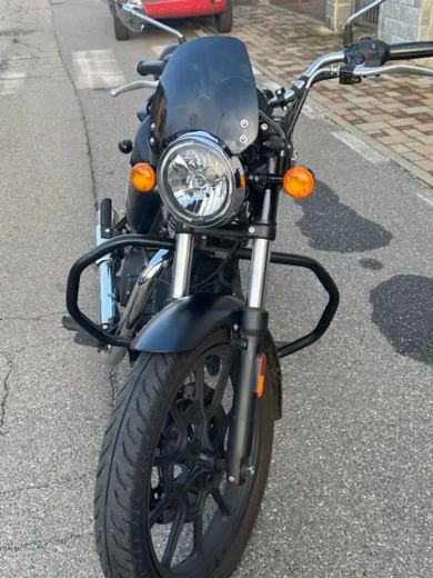 Royal Enfield Meteor 350 Black Stellar - foto 2