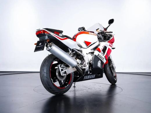 Yamaha YZF-R6 - foto 5