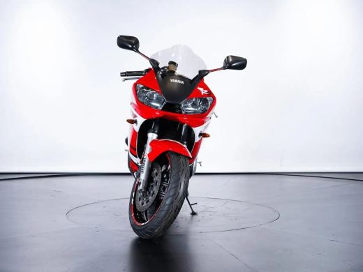Yamaha YZF-R6 - foto 2