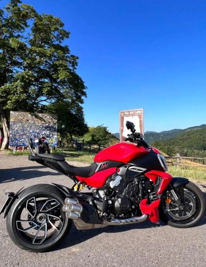 Ducati Diavel V4 - foto 4