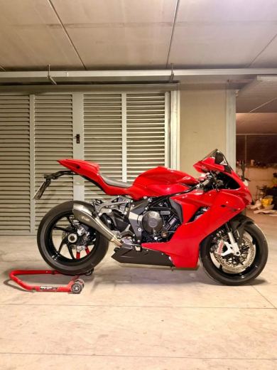MV Agusta F3 800 Rosso - foto 5