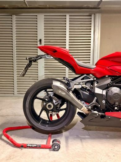 MV Agusta F3 800 Rosso - foto 4