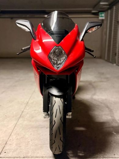 MV Agusta F3 800 Rosso - foto 2