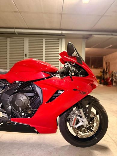 MV Agusta F3 800 Rosso - foto 3
