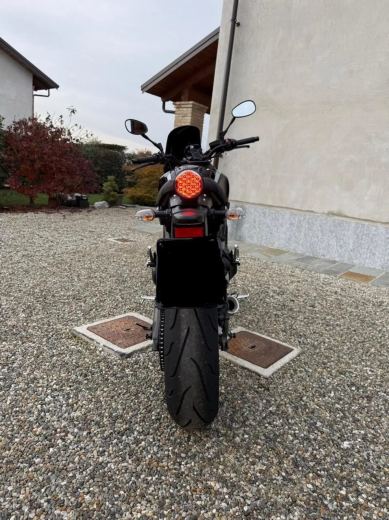 Yamaha XSR 900 80 Black - foto 2