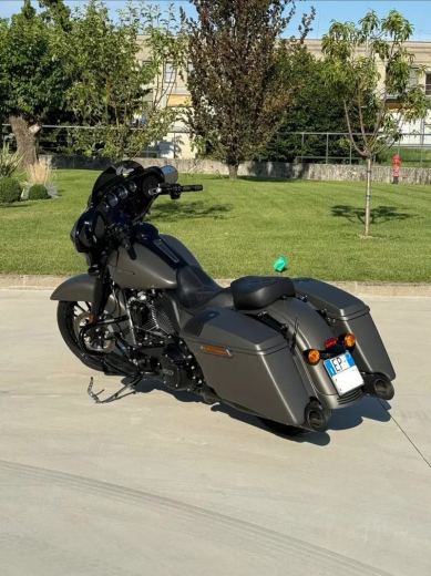 Harley-Davidson 114 Street Glide Special - foto 4