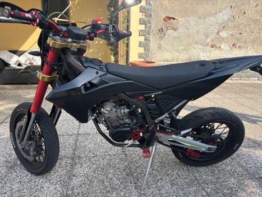 Fantic 125 competition