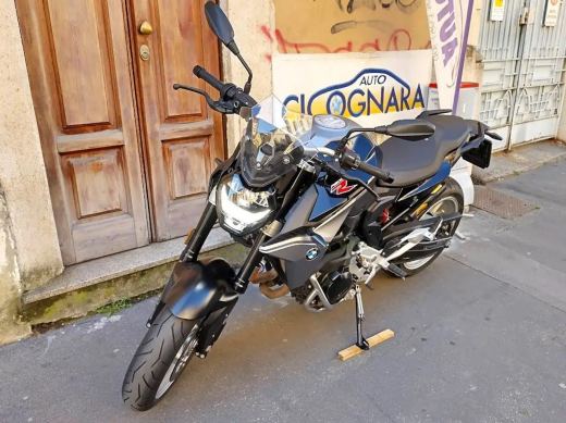 BMW F 900 R