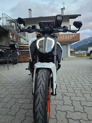 KTM 390 Duke - foto 4