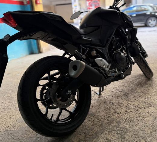 Yamaha MT-03 2025 – 2.300 km – Garanzia Yamaha – Cupolino - foto 4