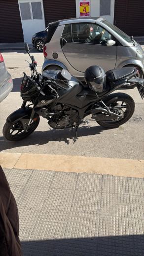 Yamaha MT-03 2025 – 2.300 km – Garanzia Yamaha – Cupolino