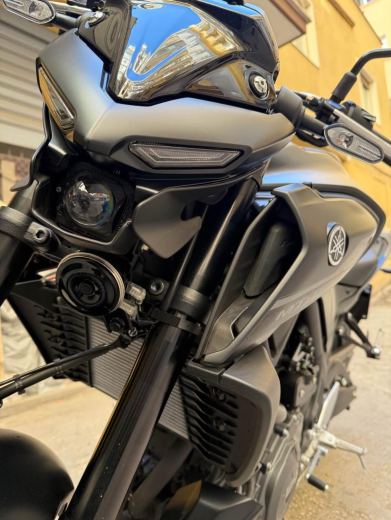 Yamaha MT-03 2025 – 2.300 km – Garanzia Yamaha – Cupolino - foto 5