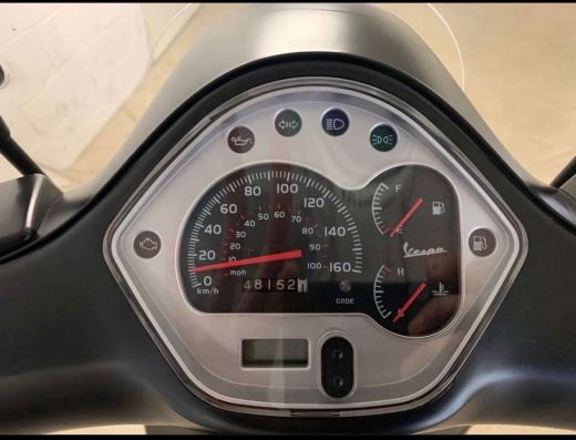 Vespa GTS 300 Super Sport - foto 4