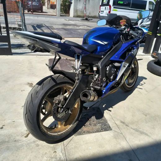 Yamaha YZF-R6 - foto 3
