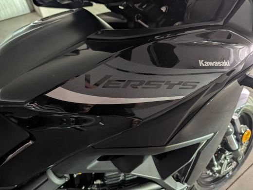 Kawasaki Versys 650 tourer - foto 2