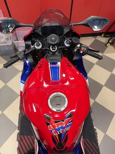 Honda CBR 1000 RR-R Fireblade SP - foto 2