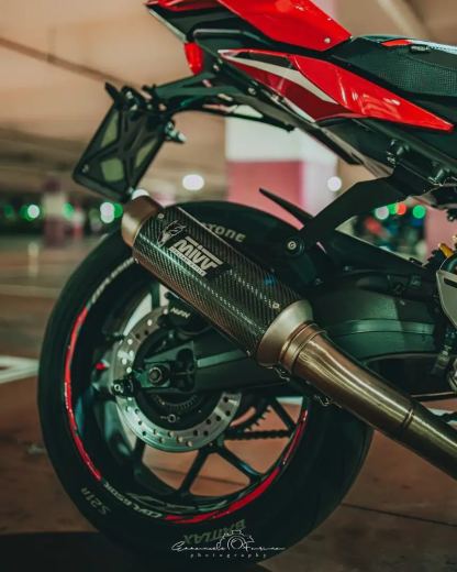 Honda CBR 650 - foto 5