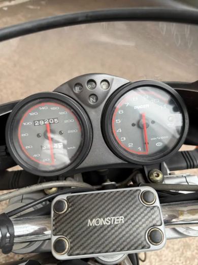Ducati Monster 600 - foto 2