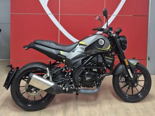 Benelli Leoncino 250