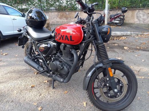 Royal Enfield HNTR350 Rebel Red - foto 3