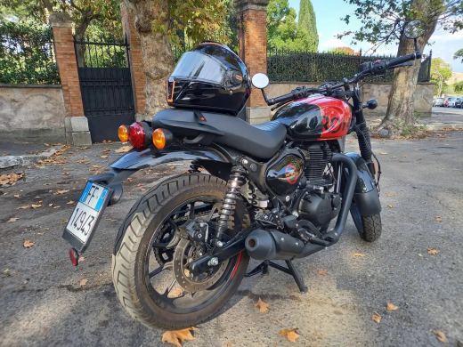 Royal Enfield HNTR350 Rebel Red - foto 4