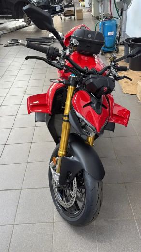 Ducati Streetfighter V4s 2025 - foto 2