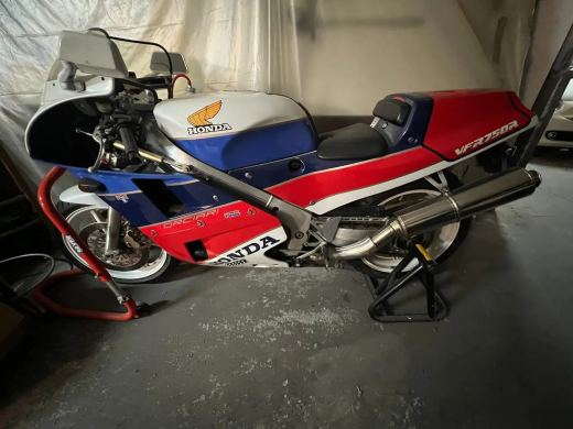 Honda VFR 750 RC 30 - foto 4