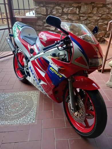Honda NSR 250 MC28 - foto 3