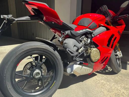 Ducati Panigale V4 S - foto 4