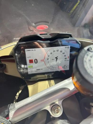 Ducati Panigale V4 S - foto 3