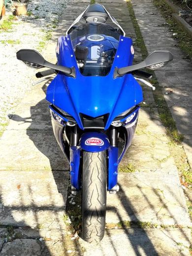 Yamaha YZF-R1 - foto 3