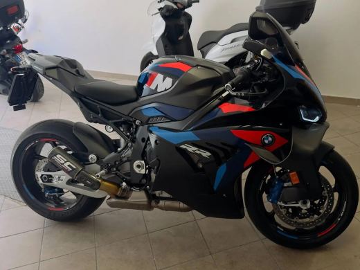 BMW M 1000 RR M COMPETITION pubblicato da MotoAffari