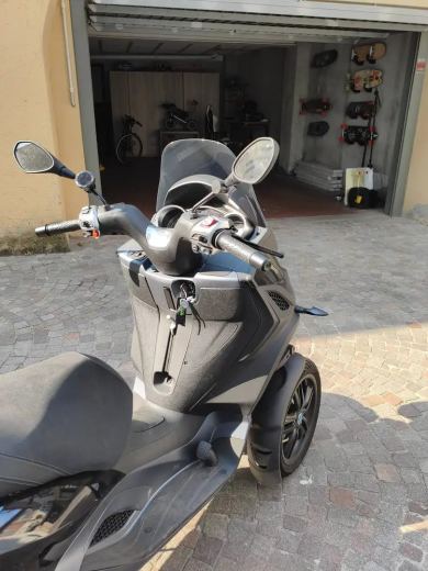 Piaggio MP3 300 HPE - foto 2