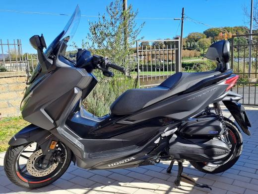 Honda Forza 350