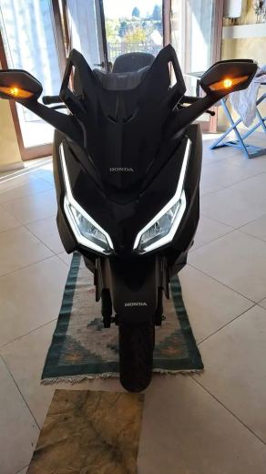 Honda Forza 350 - foto 4